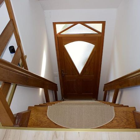 Malina Appartement Vransko Buitenkant foto