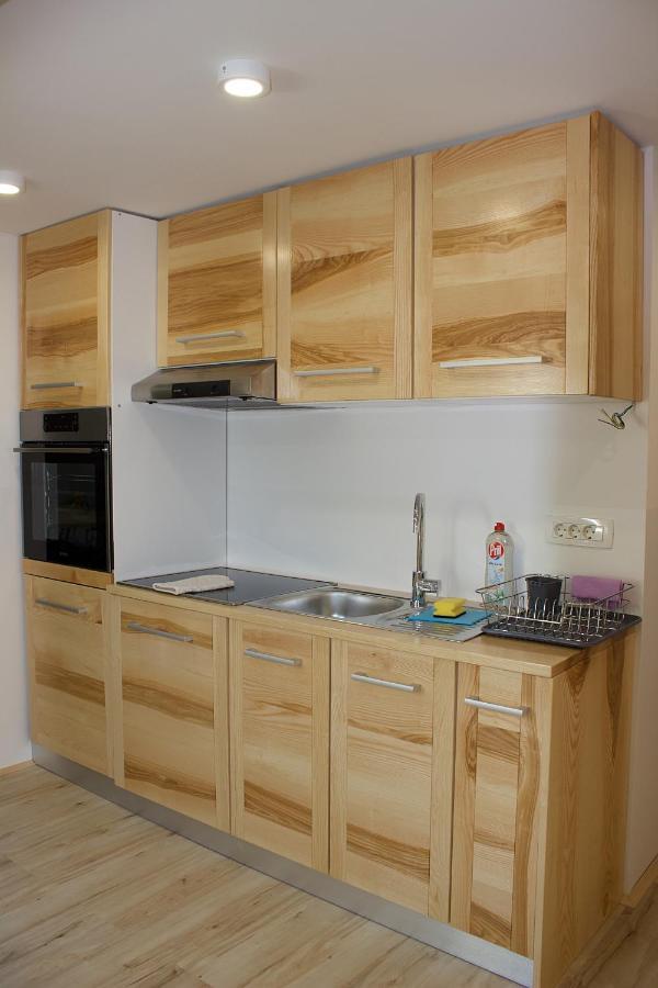 Malina Appartement Vransko Buitenkant foto