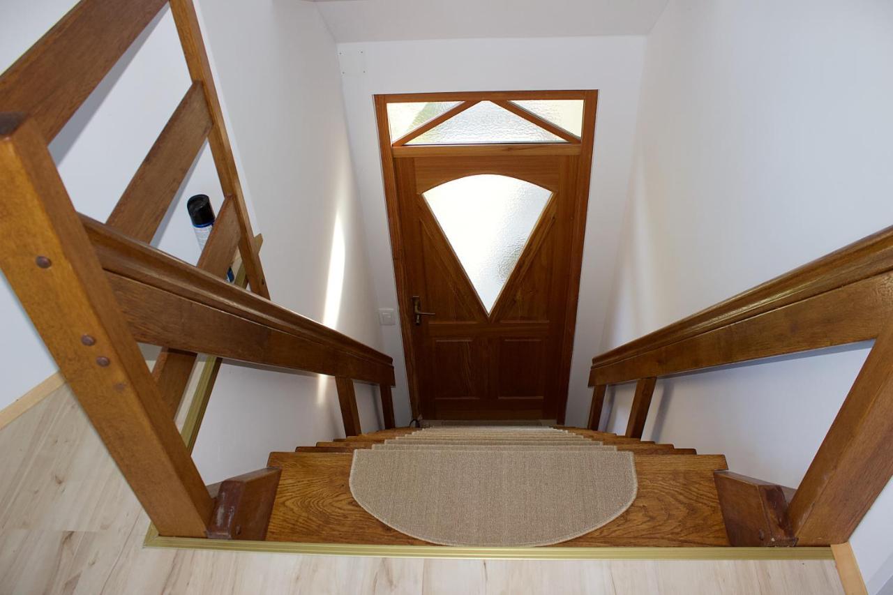 Malina Appartement Vransko Buitenkant foto