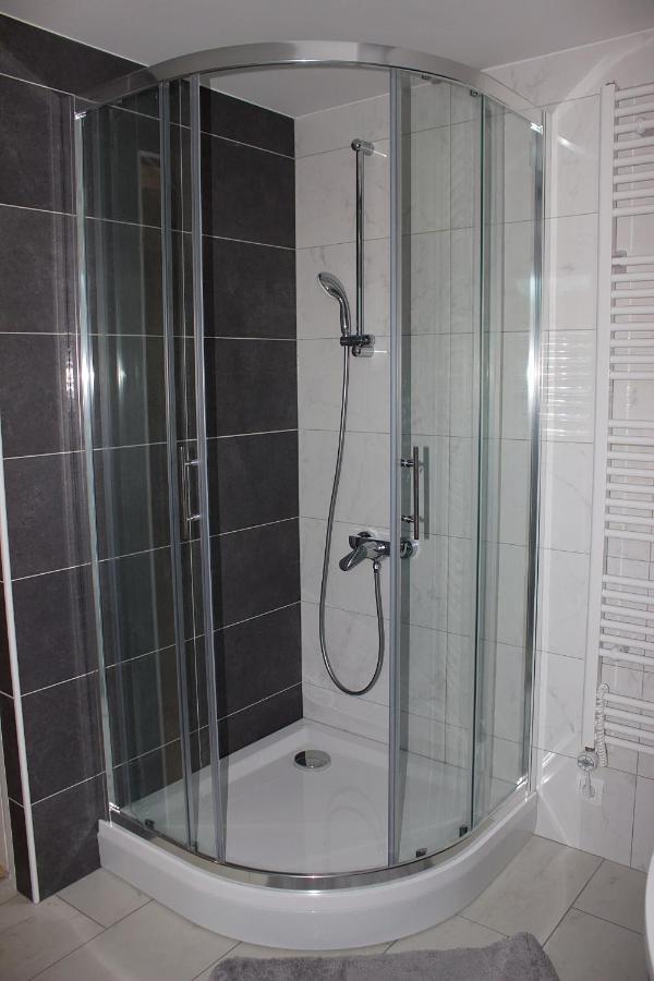 Malina Appartement Vransko Buitenkant foto