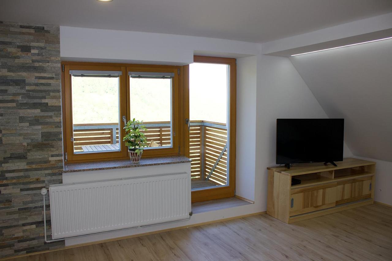 Malina Appartement Vransko Buitenkant foto